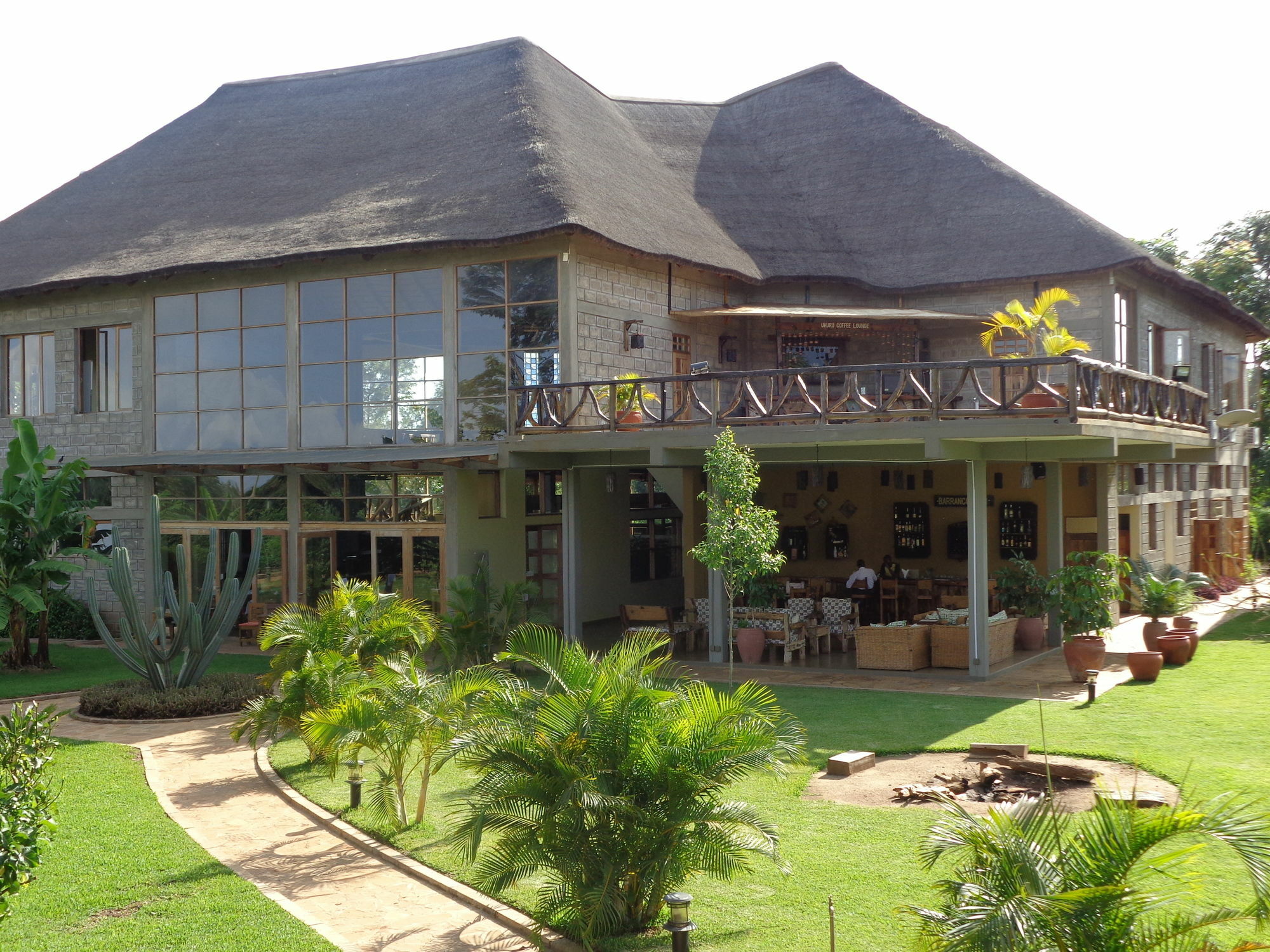 เวรู เวรู ริเวอร์ ลอดจ์ Villa Weru Weru ภายนอก รูปภาพ